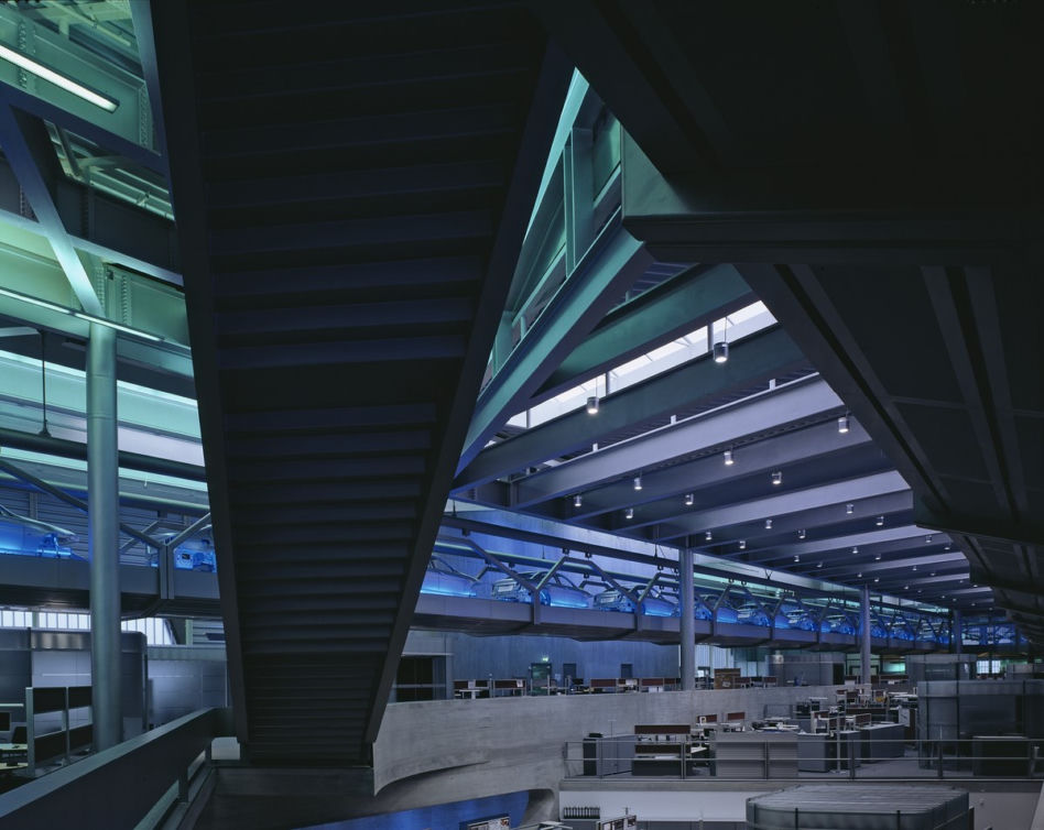 Zaha Hadid pierwszą kobietą nagrodzoną RIBA Royal Gold Medal