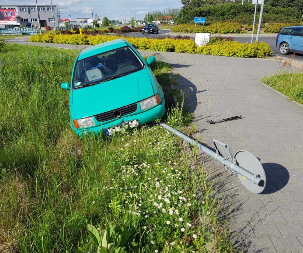 Pijany i poszukiwany 44-latek próbował potrącić policjanta
