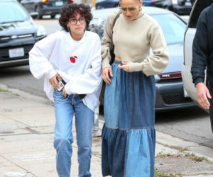 Jennifer Lopez zabrała 13-letnią córkę na zakupy. Emma to wykapana mama? 
