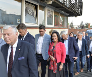 Ujawniamy kulisy posiedzenia klubu PiS w siedzibie partii