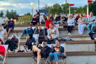 To jedyne takie kino plenerowe w Świętokrzyskiem. W Porcie Lubianka na leżakach i na kajakach