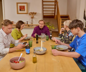 Na Wspólnej odc. 4133. Ania (Sonia Mietielica), Igor (Jakub Wesołowski), Ewa (Ewa Gawryluk), Arek (Marek Kalita), Maciek (Aleksander Kalczyński)