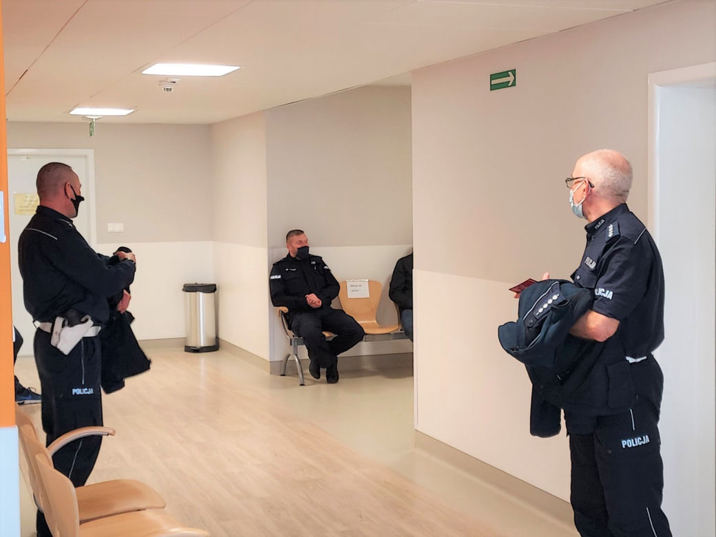 Zobacz, jak szczepią się policjanci z Tarnowa!