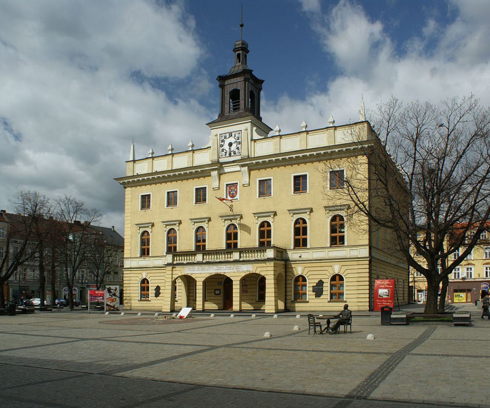 Ratusz ostrów
