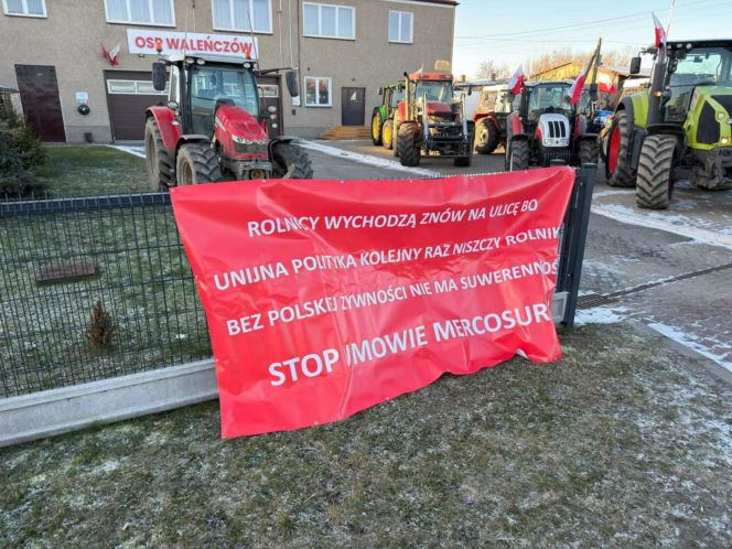 Protest rolników w Waleńczowie przeciwko umowie Mercosur