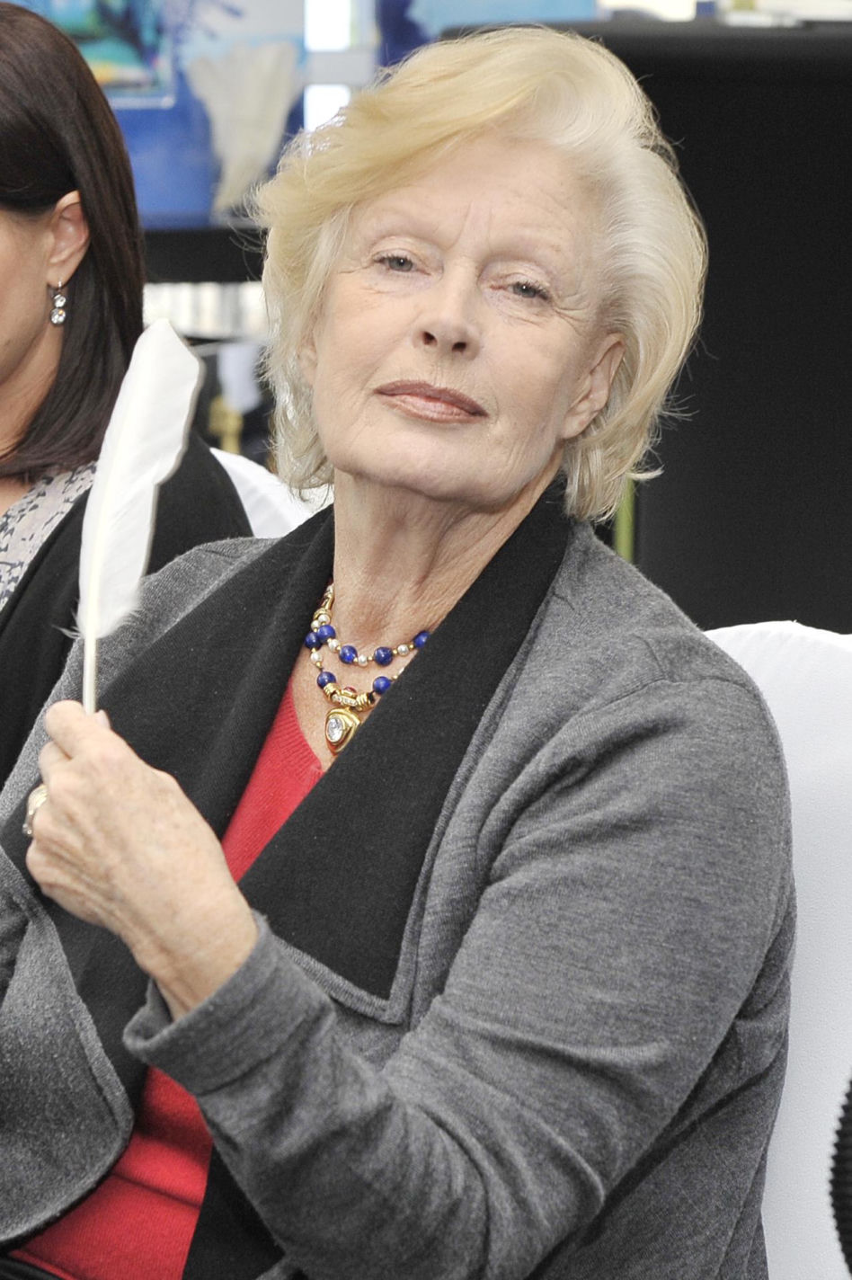 Beata Tyszkiewicz na przestrzeni lat. Tak zmieniał się wizerunek legendy polskiego kina