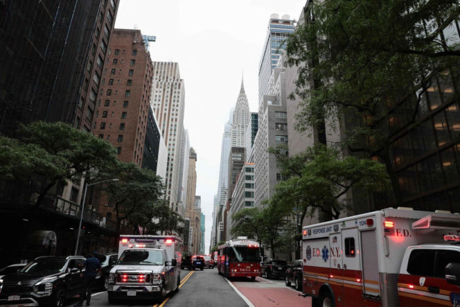 W związku z ryzykiem zawalenia się jednego z wieżowców na Manhattanie w Nowym Jorku we wtorek ewakuowano okoliczne budynki