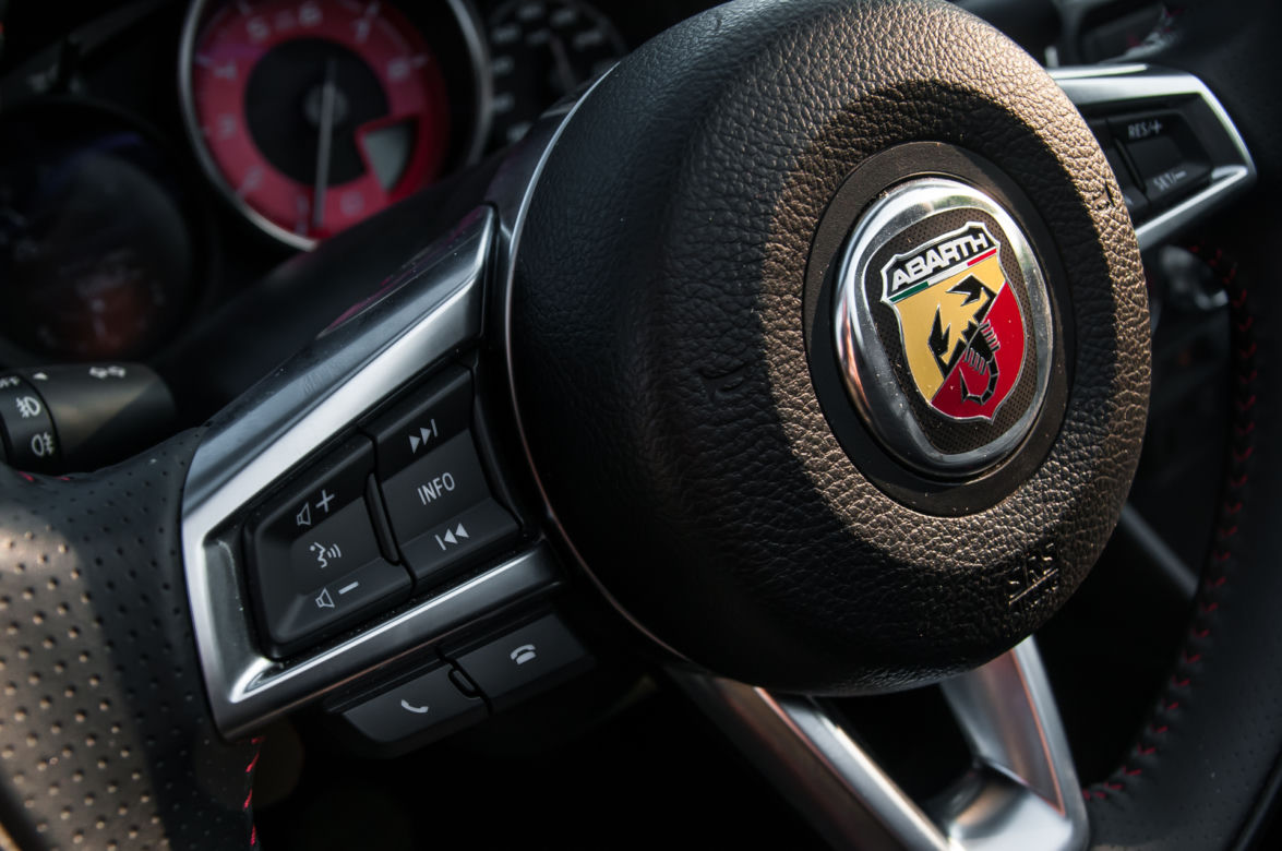 Abarth 124 Spider 1.4 T-Jet 170 KM 6MT