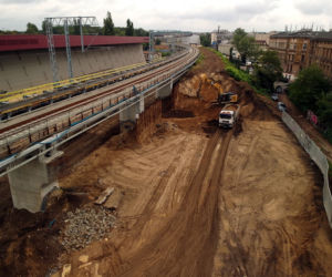 Koniec kolejowego nasypu w centrum Krakowa
