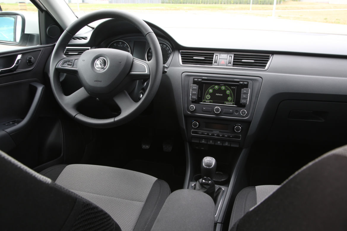 Skoda Rapid - szczegóły wnętrza