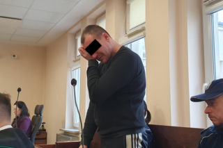 Adam szukał w internecie, jak zabić nożem. Zrealizował plan