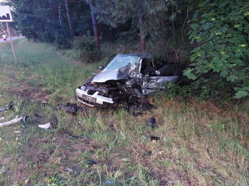 Groźny wypadek we Wronkach! Trzy osoby trafiły do szpitala