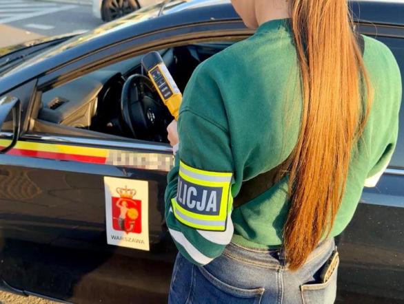 Masowe kontrole w całej Warszawie! Policja przeczesuje dworce i bazary!
