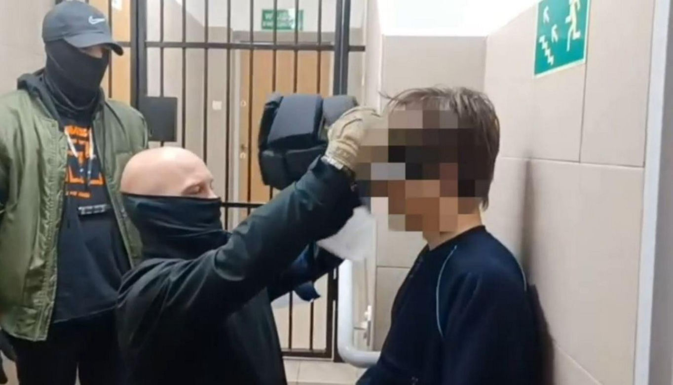 Zabójstwo na kampusie UW. Policja opublikowała wstrząsające nagranie. Pokazali wszystko