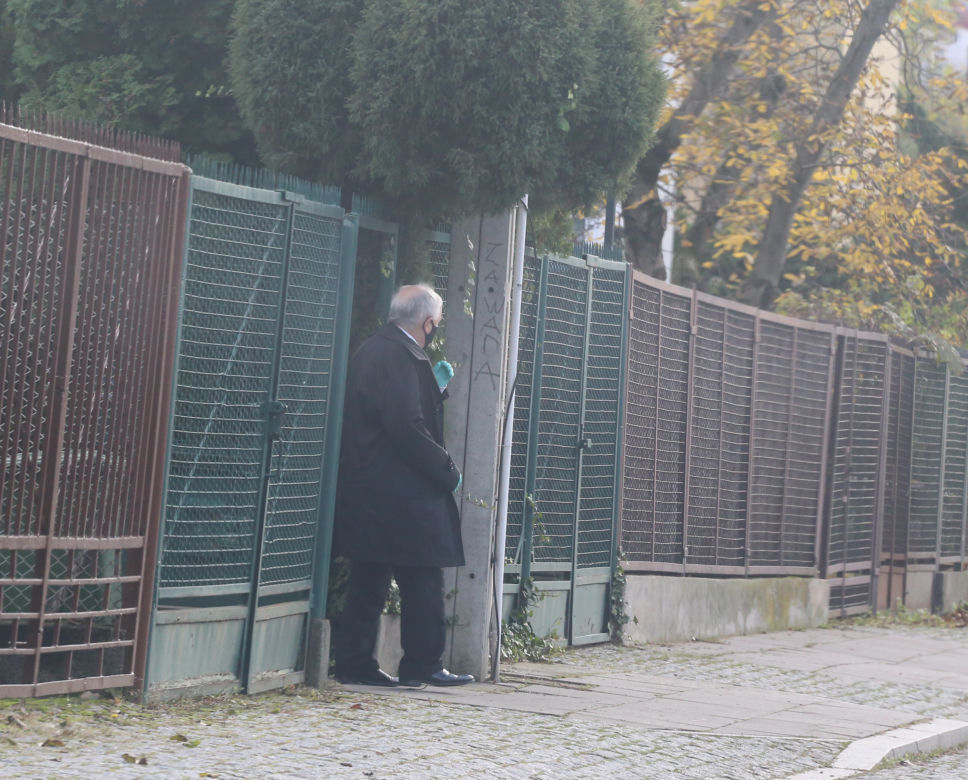 Zima i protesty zdewastowały sąsiedztwo Jarosława Kaczyńskiego