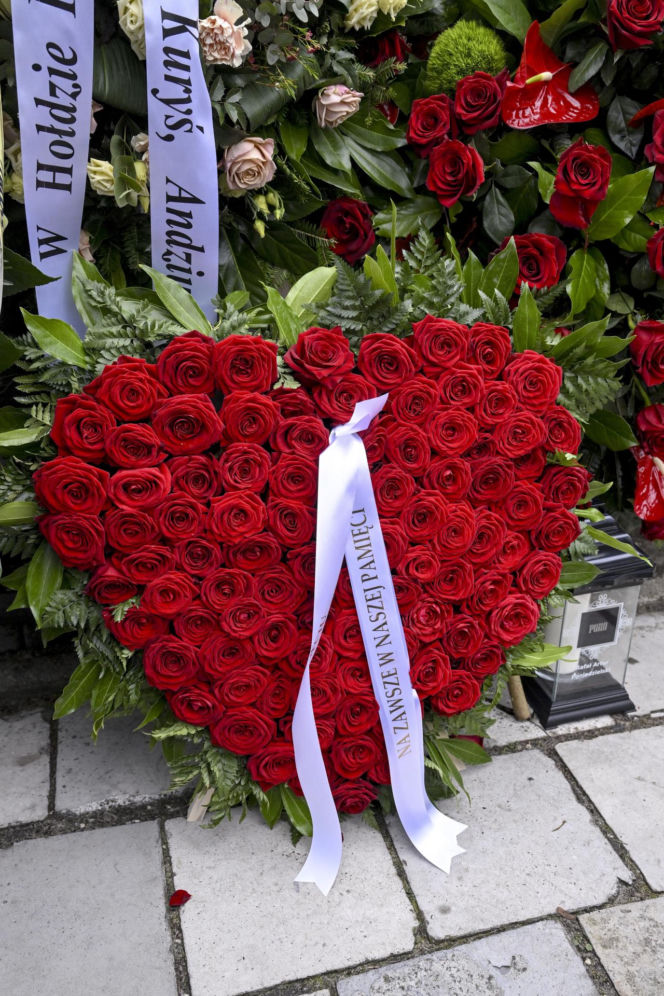 Zip Skład pożegnał Pono symbolami