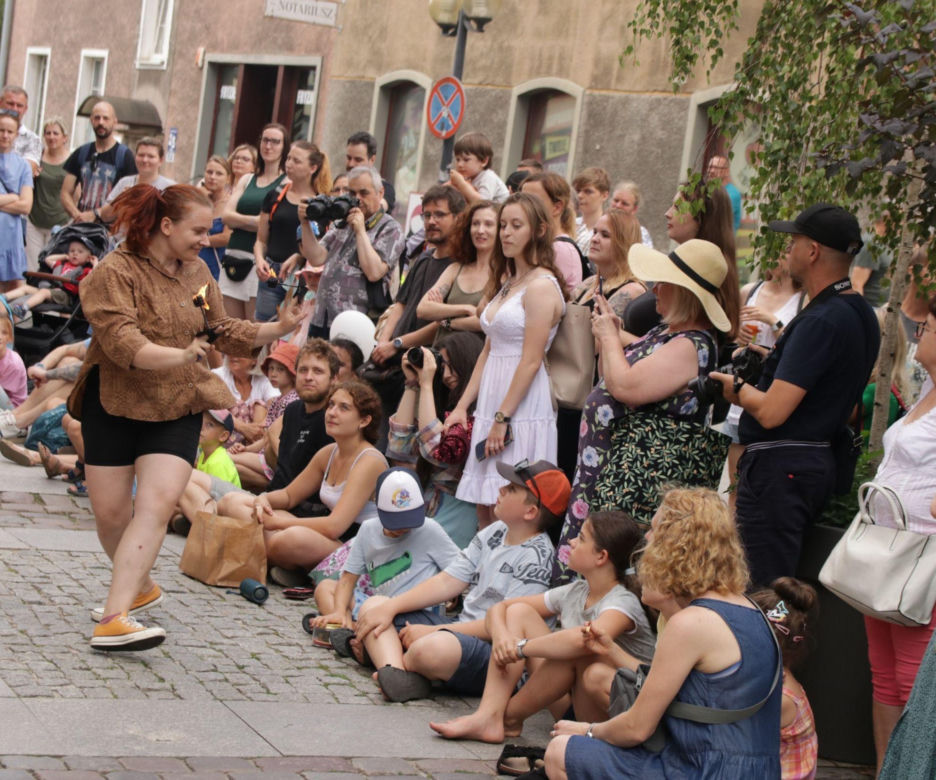 Olsztyński Festiwal Teatrów Ulicznych 2023. Tak bawili się mieszkańcy [ZDJĘCIA]