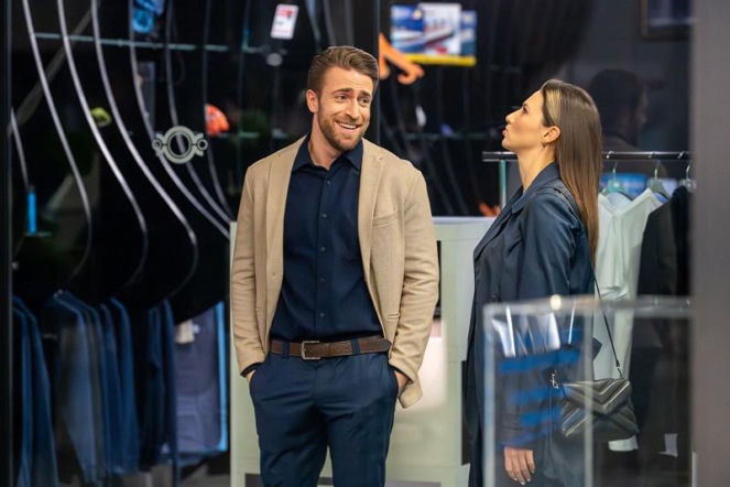 Pierwsza miłość, odcinek 4188: Iga kontynuuje śledztwo w sprawie kradzieży meteorytu. Jej podejrzenia zaczyna wzbudzać James - ZDJĘCIA