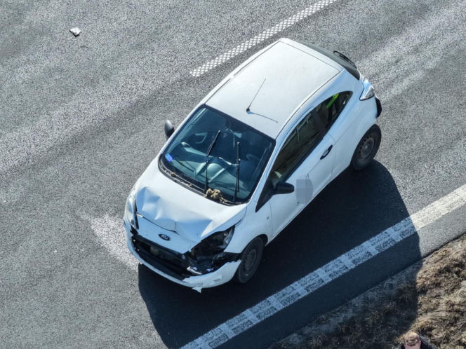 Groźny wypadek na S7. Sześć aut rozbitych, śmigłowiec LPR w akcji