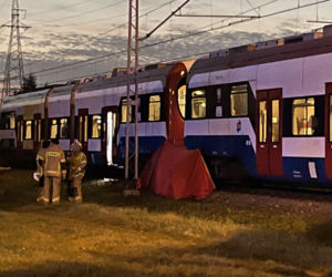 20-latek rozczłonkowany przez pociąg