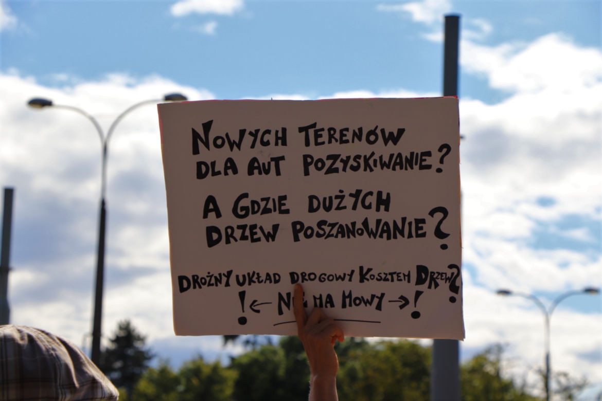 Wielki protest w Toruniu. Mieszkańcy mówią #stopBETONOZIE