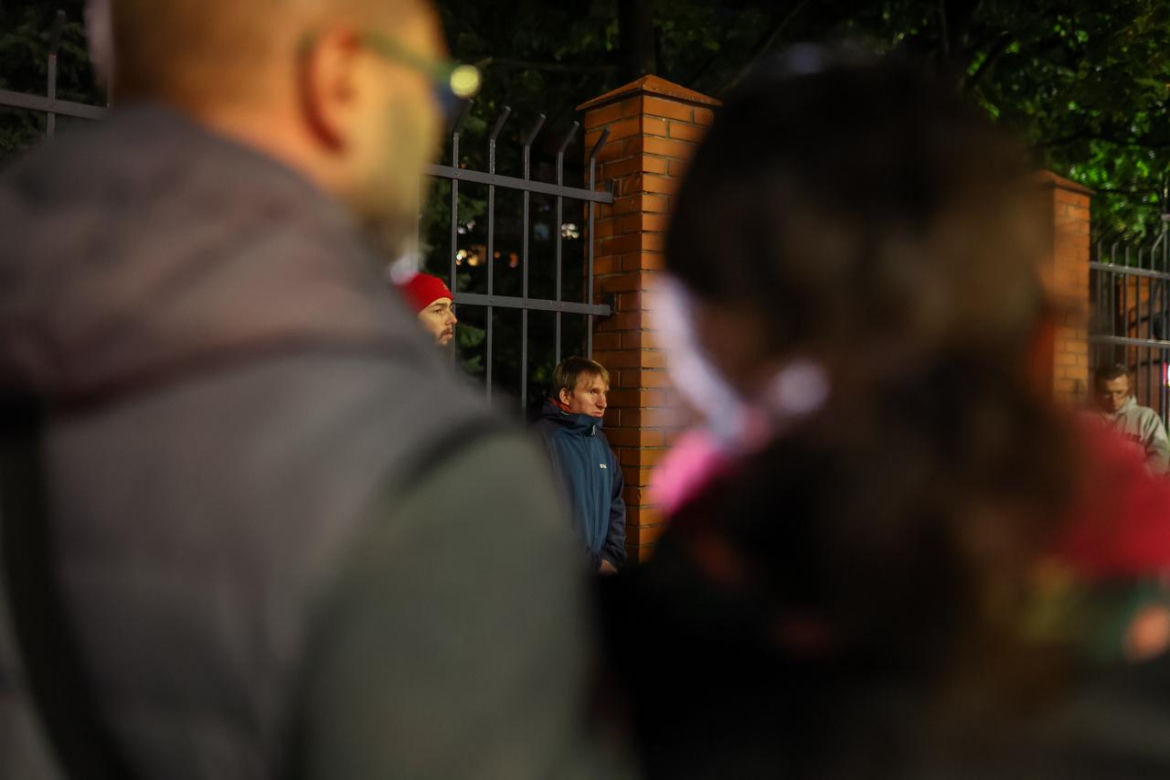 Wierni protestowali pod diecezją sosnowiecką. "To zgorszenie osłabia naszą wiarę"