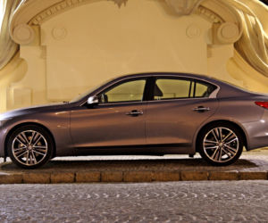 Infiniti Q50 2.0 Turbo