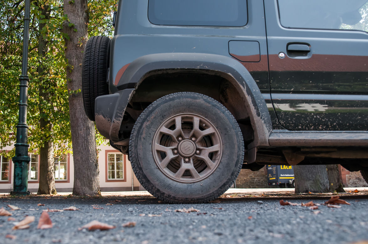 Suzuki Jimny 1.5 102 KM 4WD XLED