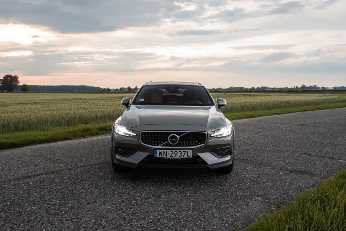 Volvo V60 D4 AWD Cross Country Pro