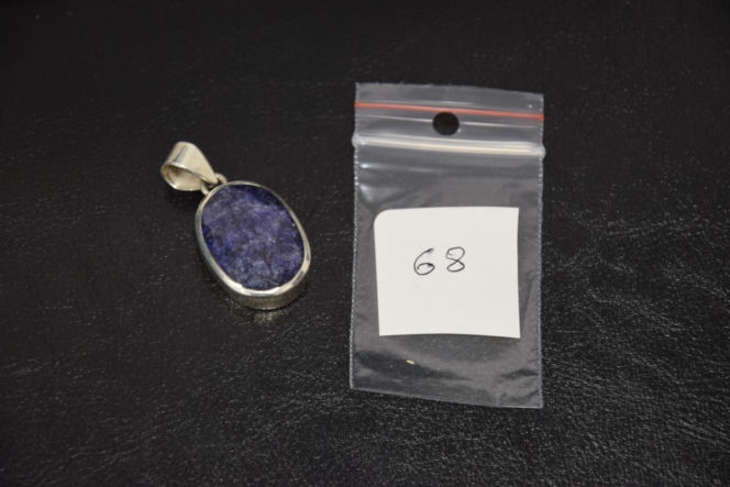 Rozpoznajesz te błyskotki? Policja poszukuje właścicieli bizuterii i kosztowności