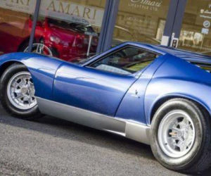 Lamborghini Miura SV Roda Stewarta