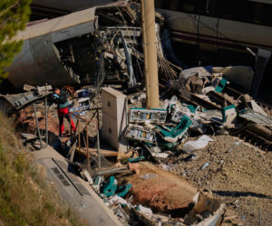 Pies ocalał z katastrofy w Hiszpanii. Trwają poszukiwania