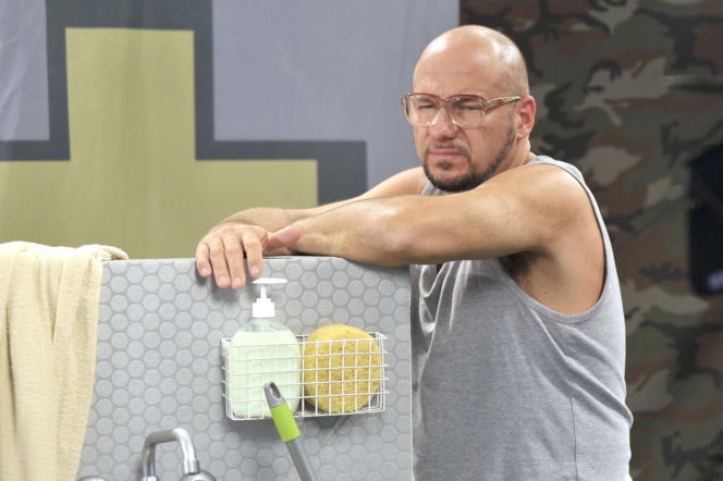 W serialu grali m.in. Anna Przybylska, Katarzyna Cichopek, Joanna Koroniewska, Krzysztof Kowalewski, Hanna Śleszyńska, Paweł Wawrzecki i Piotr Gąsowski.