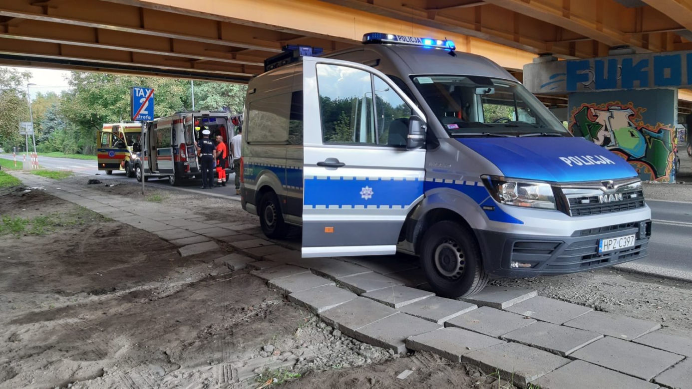 Szokujący wypadek na Mokotowie. Potrącił rowerzystę i uciekł