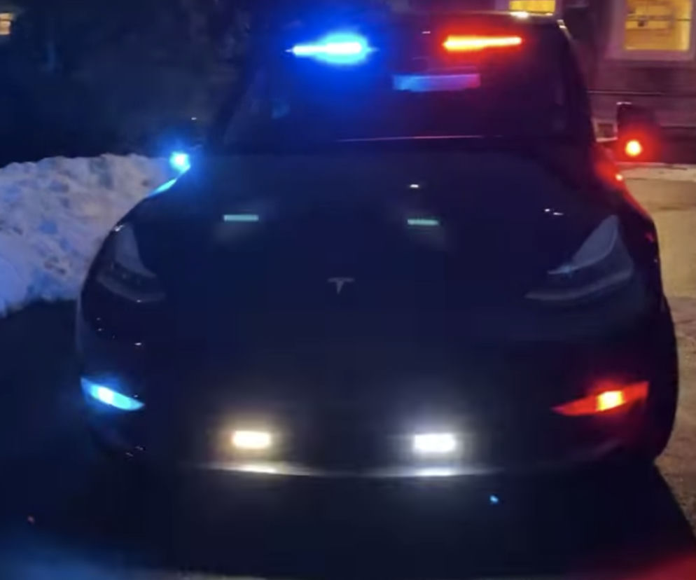 Tesla Model Y w Policji