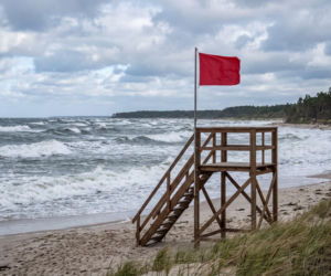 Sinice Chałupy. Czy w Chałupach można się kąpać 22.07? Flaga, warunki pogodowe