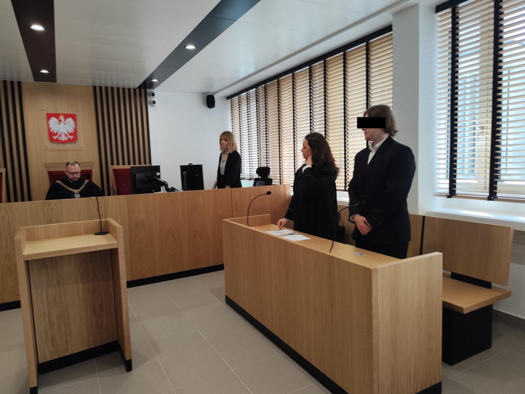 Transmitował upokarzające sceny na żywo. Patostreamer ajemge1 został skazany