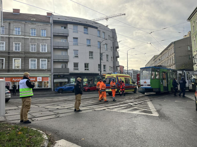 Wykolejenie tramwaju na ulicy Parkowej w Szczecinie