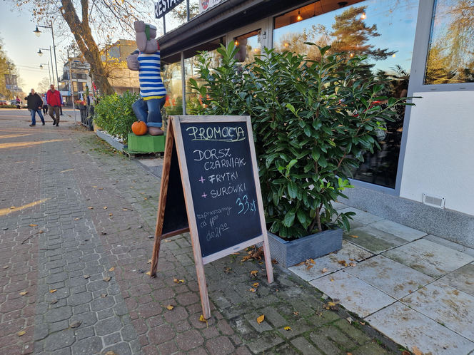Nowy trend nad morzem! Lody i pamiątki w połowie listopada? Ta nadmorska miejscowość jest czynna cały rok