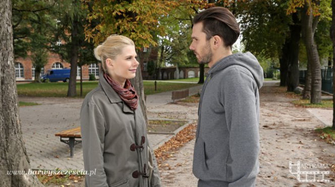 Barwy szczęścia odc. 1087. Iwona (Izabela Zwierzyńska), Alek (Krzysztof Wach)