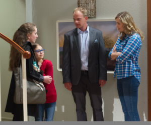 Na Wspólnej, odcinek 2519,Kamil (Kazimierz Mazur), Zuzia (Malgorzata Socha), Ula (Anna Niedzwiecka), Tosia (Julia Lewenfisz-Gorka)