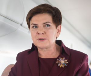 Kopacz zostawiła Szydło 350 butelek wódki