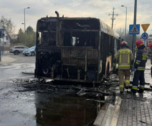 Pożar autobusu Miejskiego na Wawrze