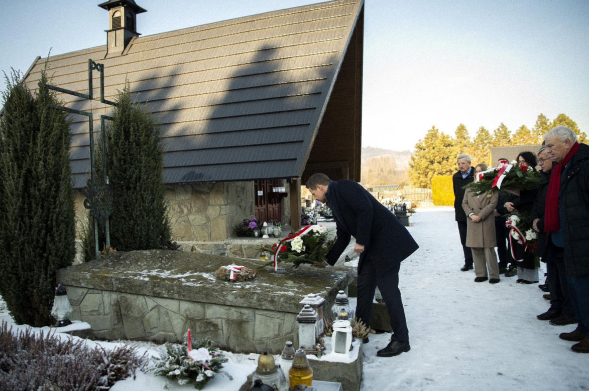  "Wzruszający gest Rafała Trzaskowskiego. Odwiedził grób ks. Józefa Tischnera"