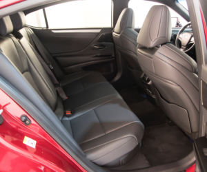 Lexus ES 300h F Sport