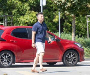 Michał Dworczyk skrócił spodnie za 100 zł