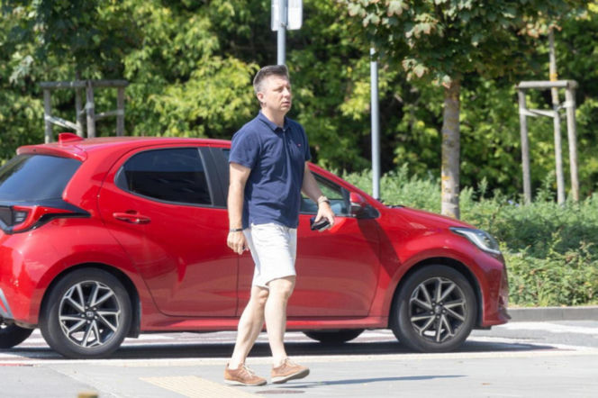 Michał Dworczyk skrócił spodnie za 100 zł