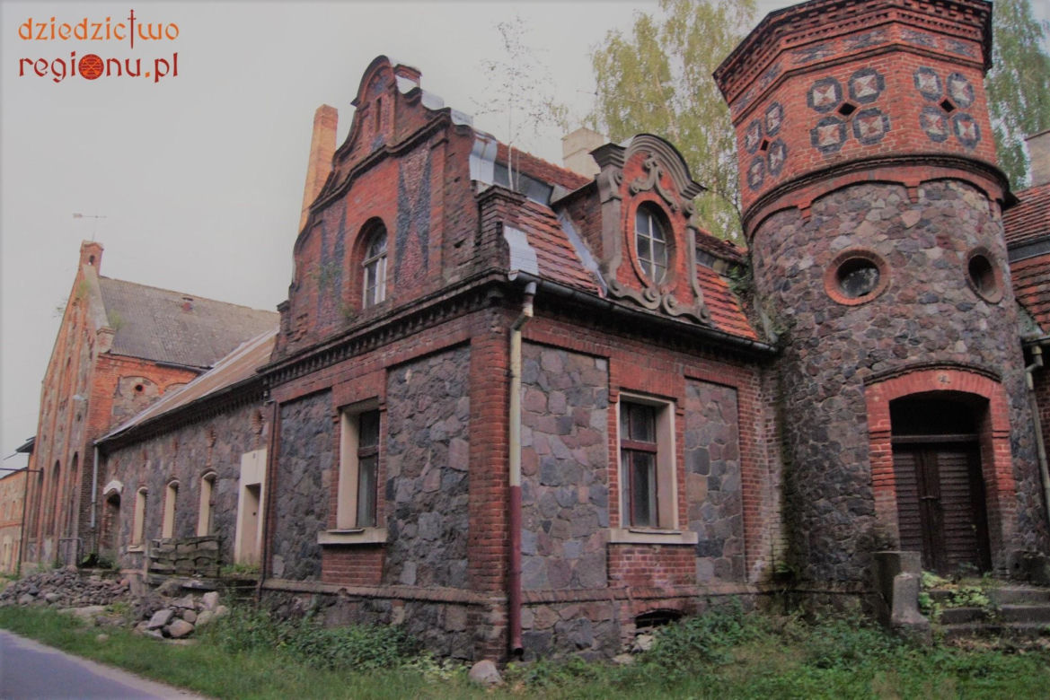 Zabytkowa gorzelnia w Zakrzewie. To prawdziwa perła architektury w Wielkopolsce!