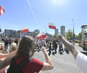 Warszawa.  Marsz Konstytucji 3 Maja