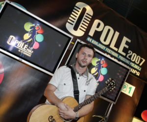 Siłacza śpiewała cała Polska, potem zniknął. Co po 20 latach porabia Marcin Rozynek?